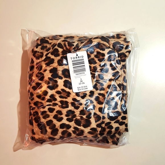 ❤️NWT VINTAGE TORRID SHIRT - LEOPARD PRINT SUPER SOFT BUTTON SLEEP TOP PLUS SIZE - Picture 4 of 10